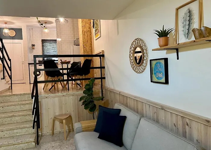 Fatcow House 43 * Larnaca